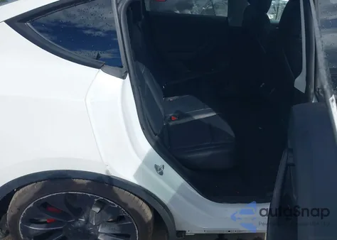 2022 Tesla Model Y Performance Dual Motor All-Wheel Drive from USA, damaged, VIN 7SAYGDEF7NF540878